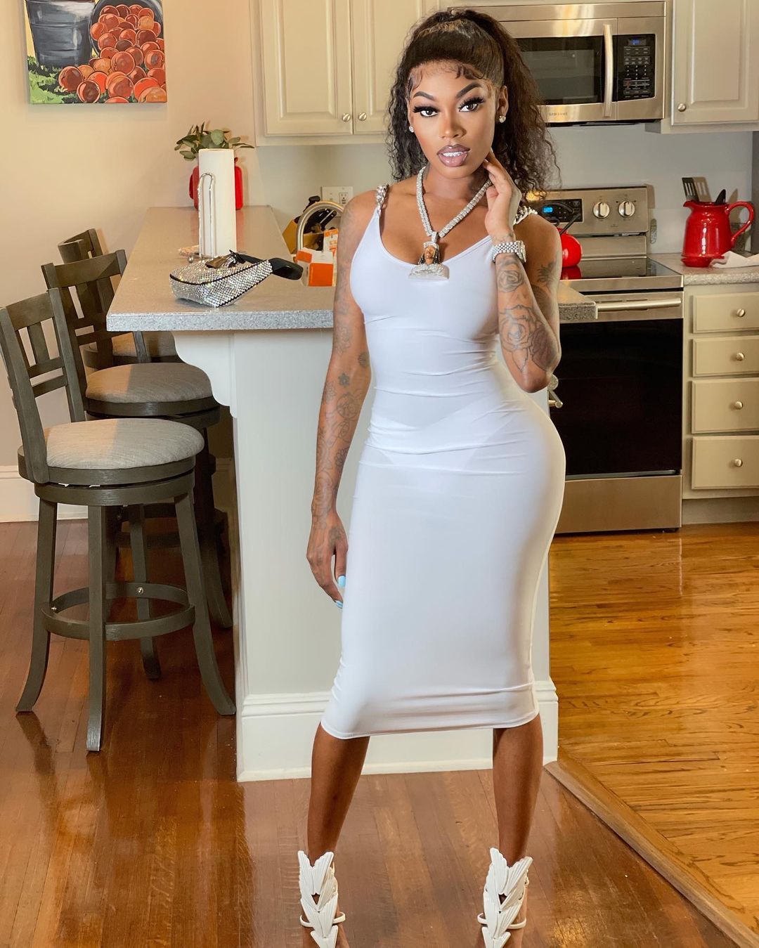 Chain Tight Solid Color Round Neck Sleeveless Off Shoulder Dress