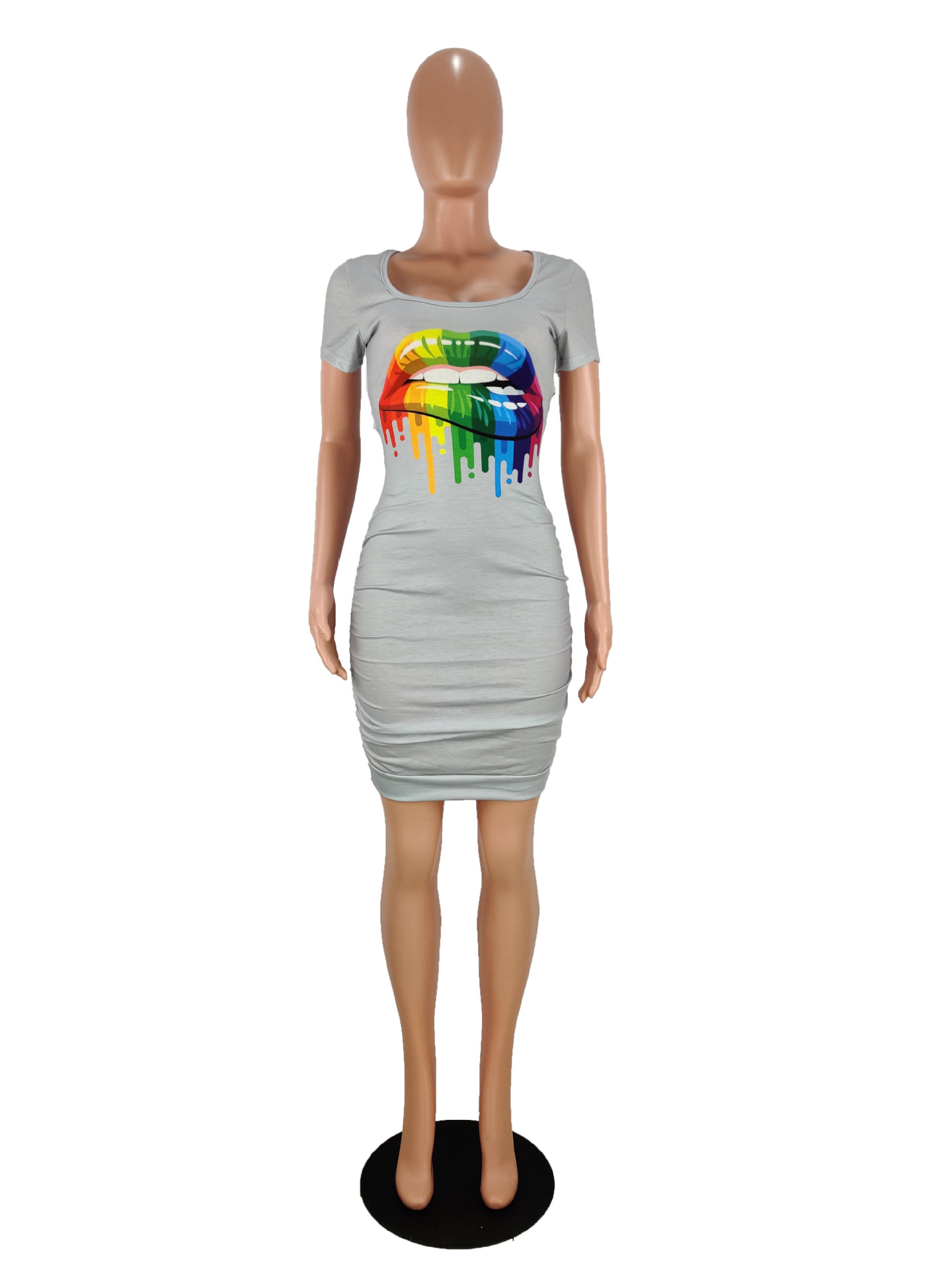 Fashionable Lip - Print Pleated Slim - Fit Dress