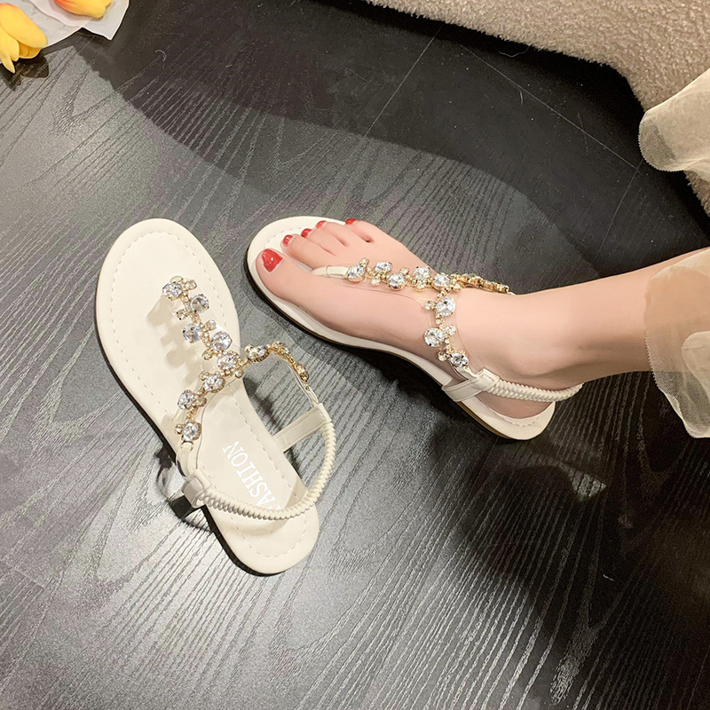 Large Size Beach Thong Sandals With Rhinestones