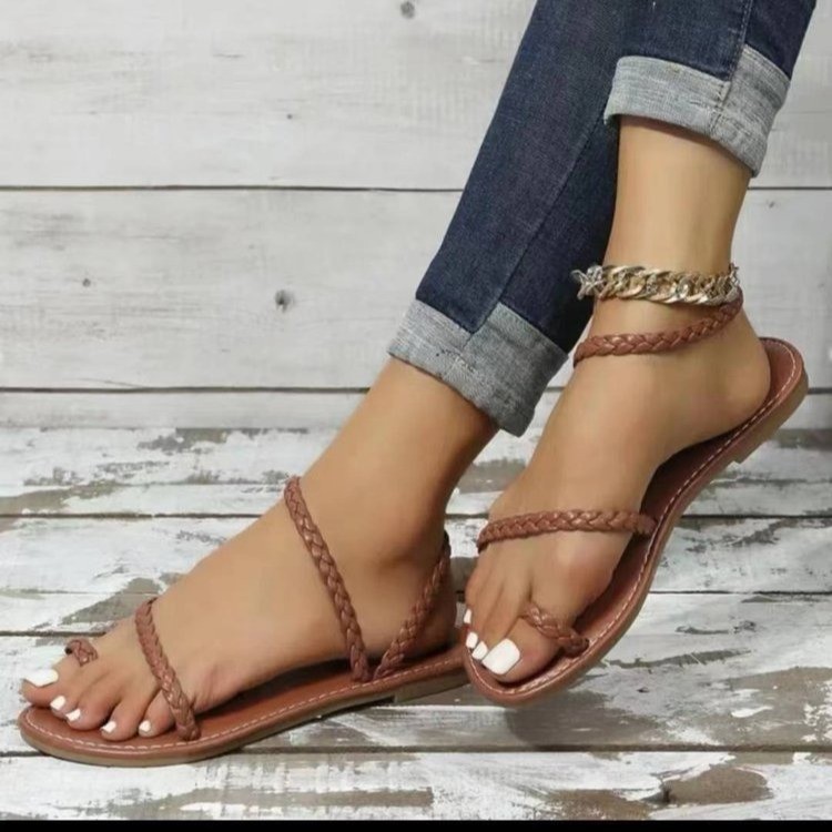 Large Size Braided Toe Ring Flat Sandals for Women