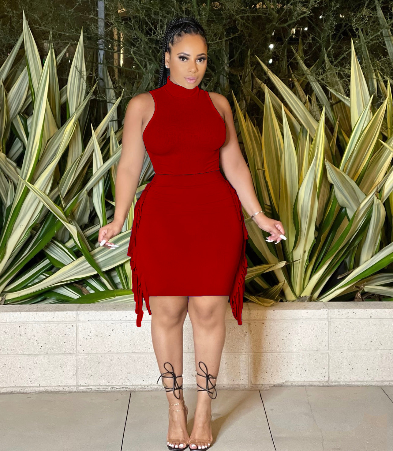 Summer Fashion Solid Color Sleeveless Tassel Skirt Set