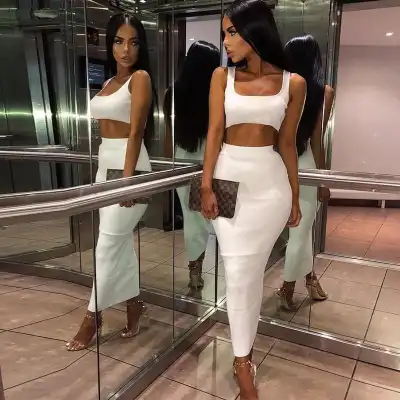 Fashion Solid Color Vest And Long Skirt Set review Laura Williams