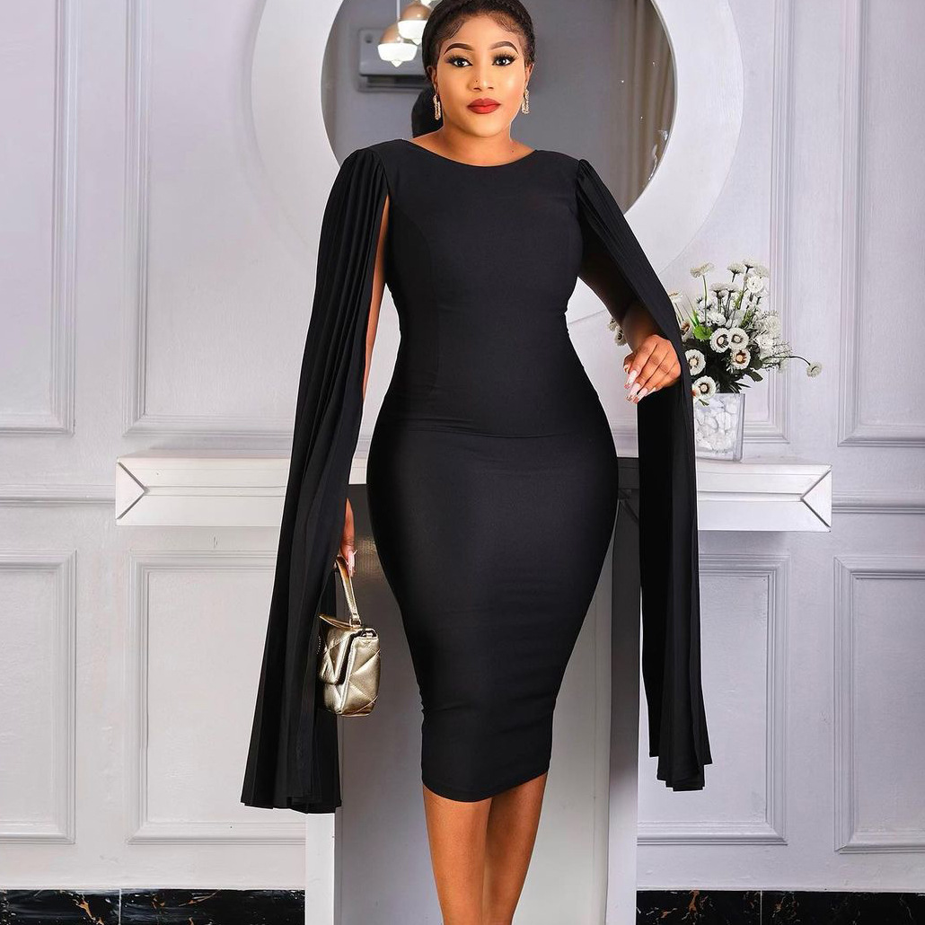 Commuter Mid-Length Round Neck Pleated Cape Dress