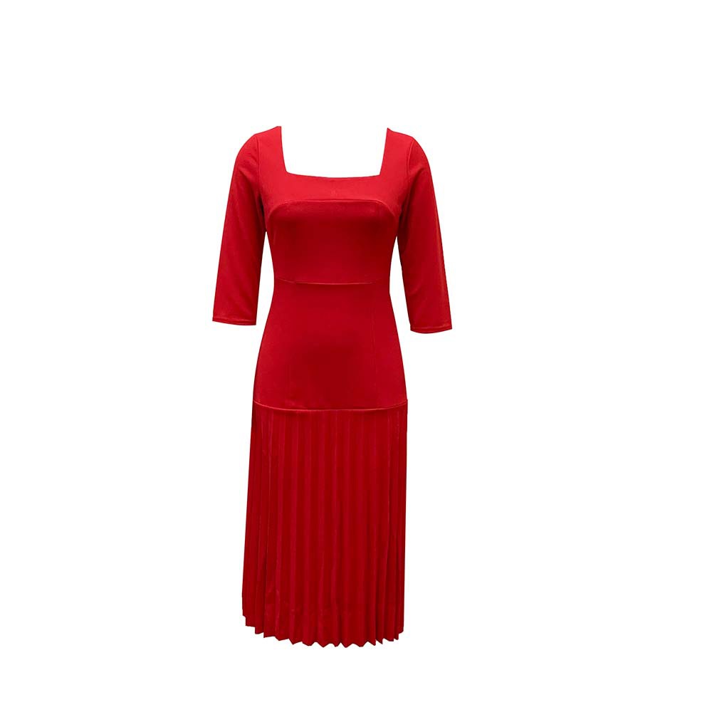 Hip-Wrapped Pleated Solid Color Dress