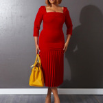 Hip-Wrapped Pleated Solid Color Dress