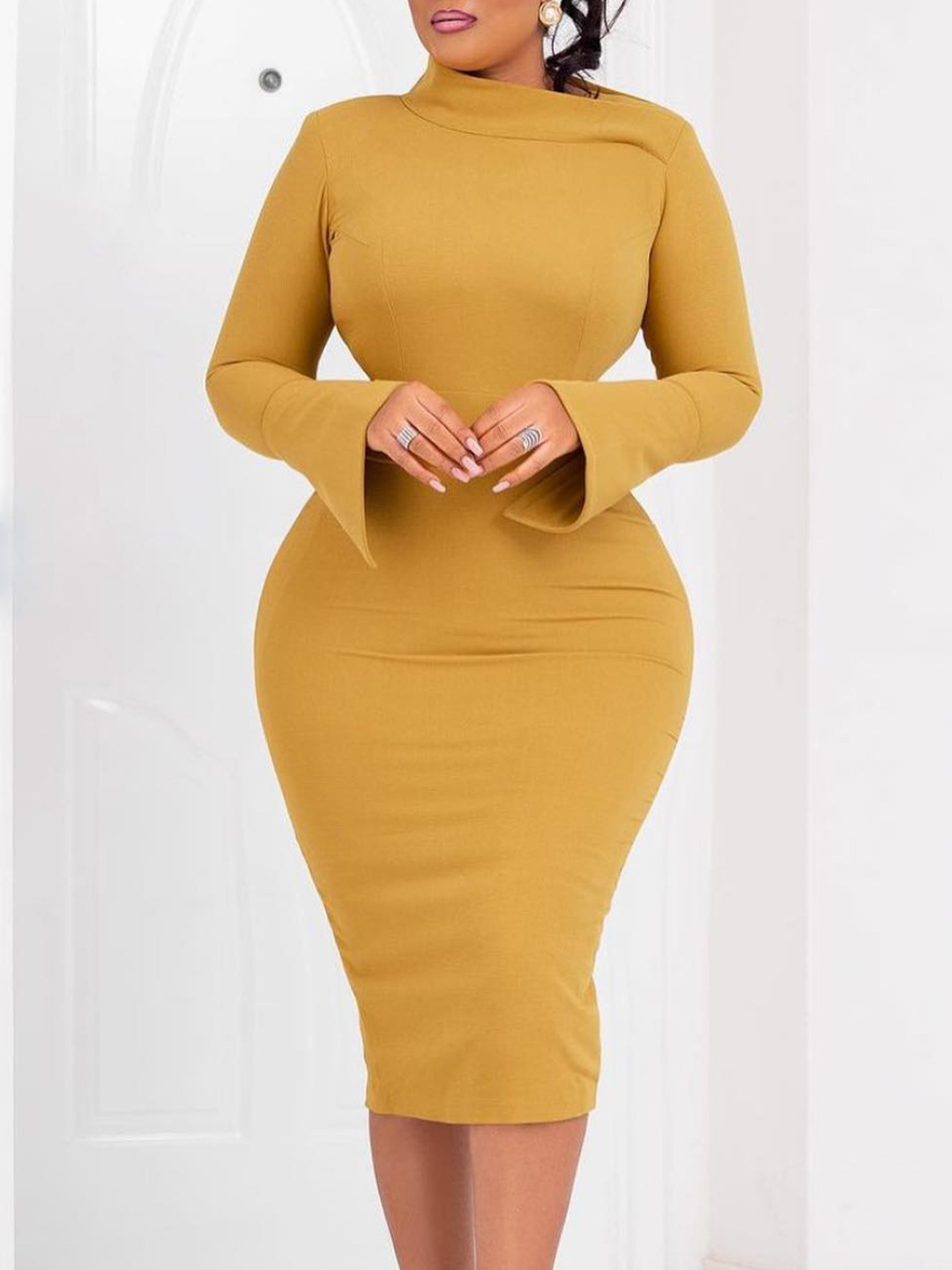 Long-Sleeved Hip-Wrapped Slant Collar Solid Color Dress