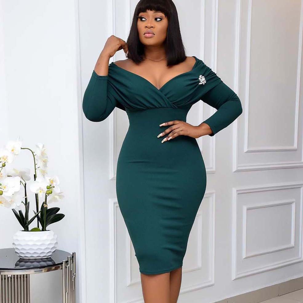 New Women's V-Neck Pleated Long Sleeve Dress