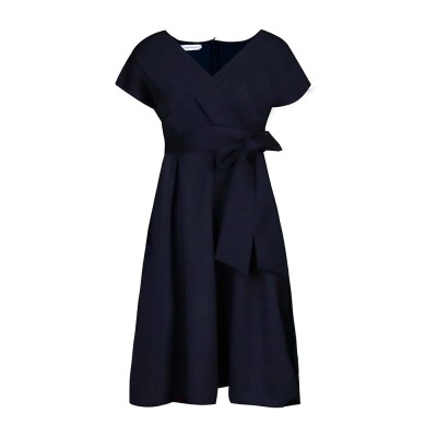 V-Neck Solid Color Waist Bow Tie Long Swing Dress 01