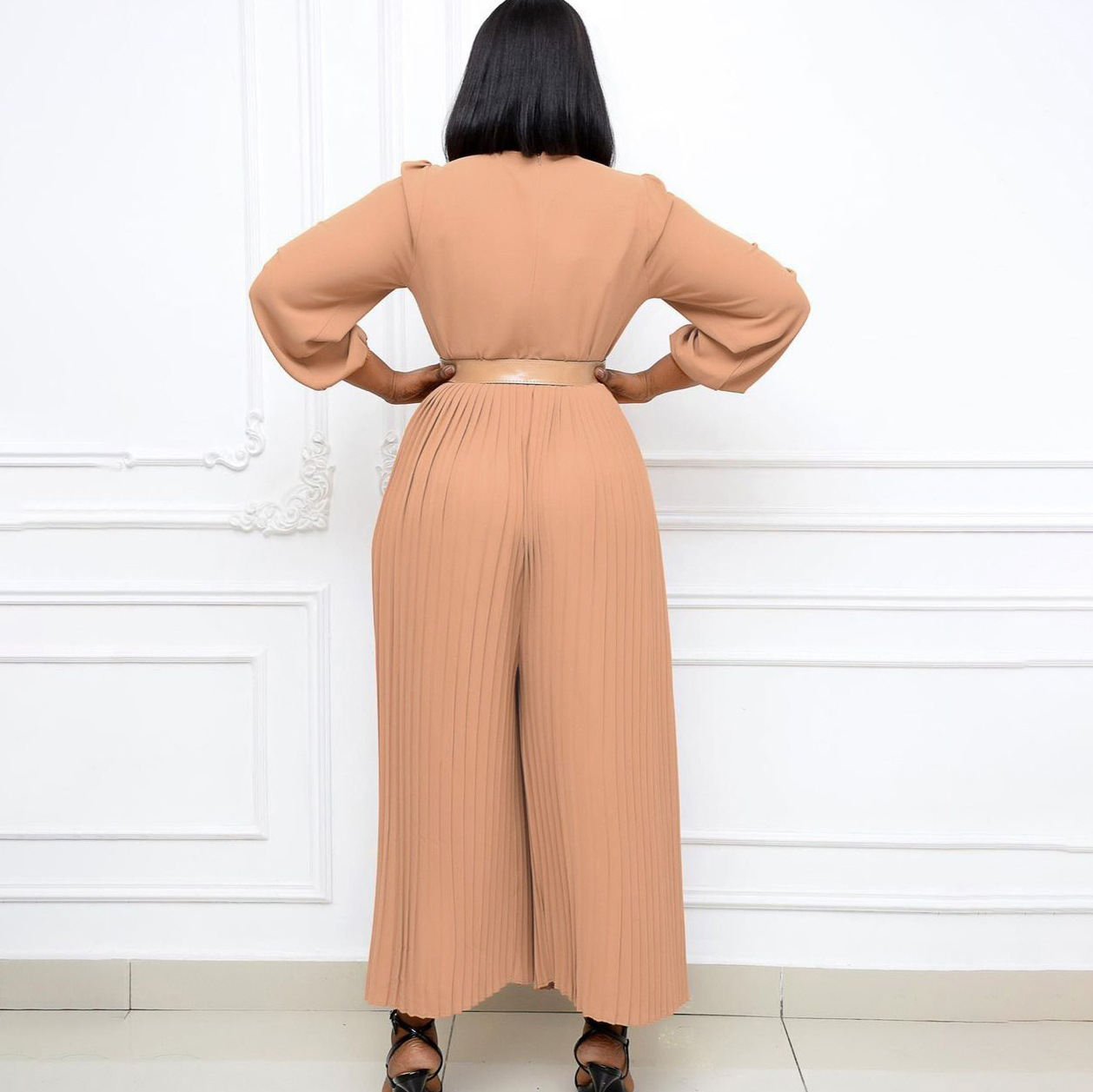Solid Color Long Sleeve Pleated Slimming Jumpsuit