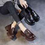 Loafers with Leather Muffin Soles and Small Leather Shoes