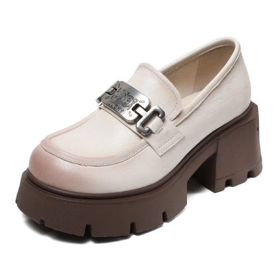 Metal Buckle Loafers with Chunky Heels and Leather English Design 01