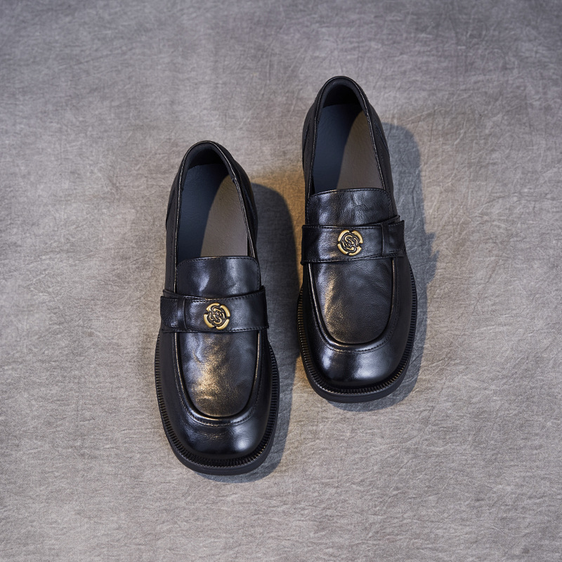 Camellia Accessorized Commuter Low-Heeled Leather Loafers