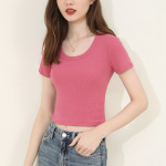 Cropped Hottie T-Shirt with Big Crew Neck and Short Sleeves