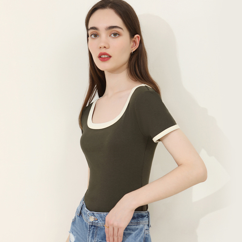 New Short Sleeve T-Shirt with Square Neck and Shoulder Design