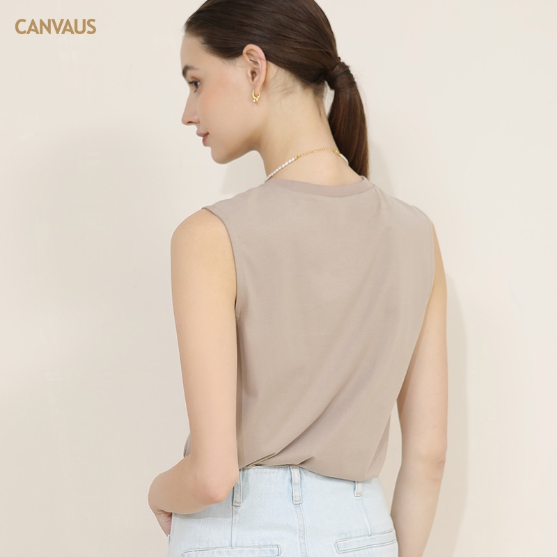 Loose Top with Small Round-Neck Letter Print