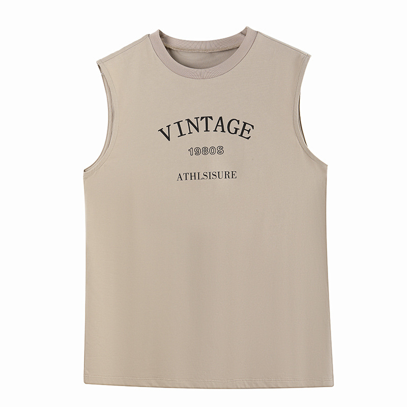 Loose Top with Small Round-Neck Letter Print