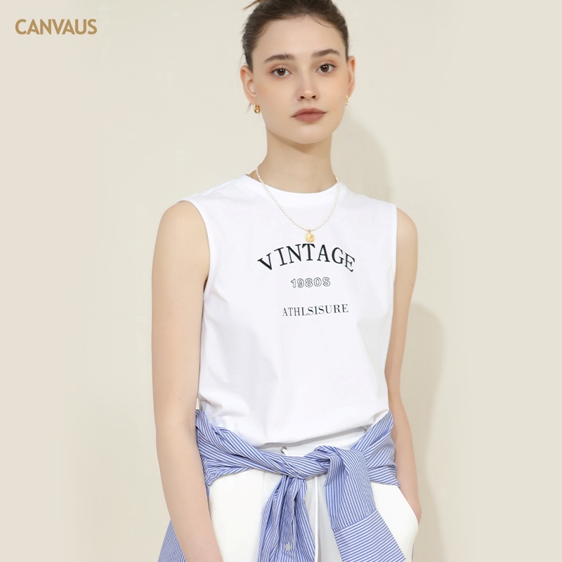 Loose Top with Small Round-Neck Letter Print