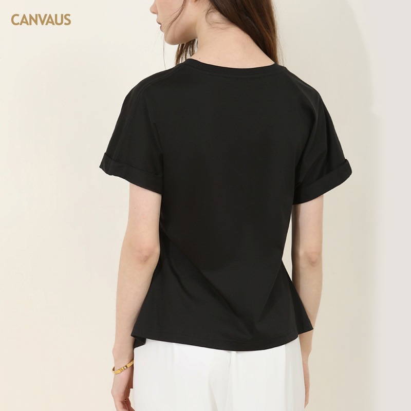 Short-Sleeved T-Shirt with Pull-Out Slit and Bat Wings Sleeves