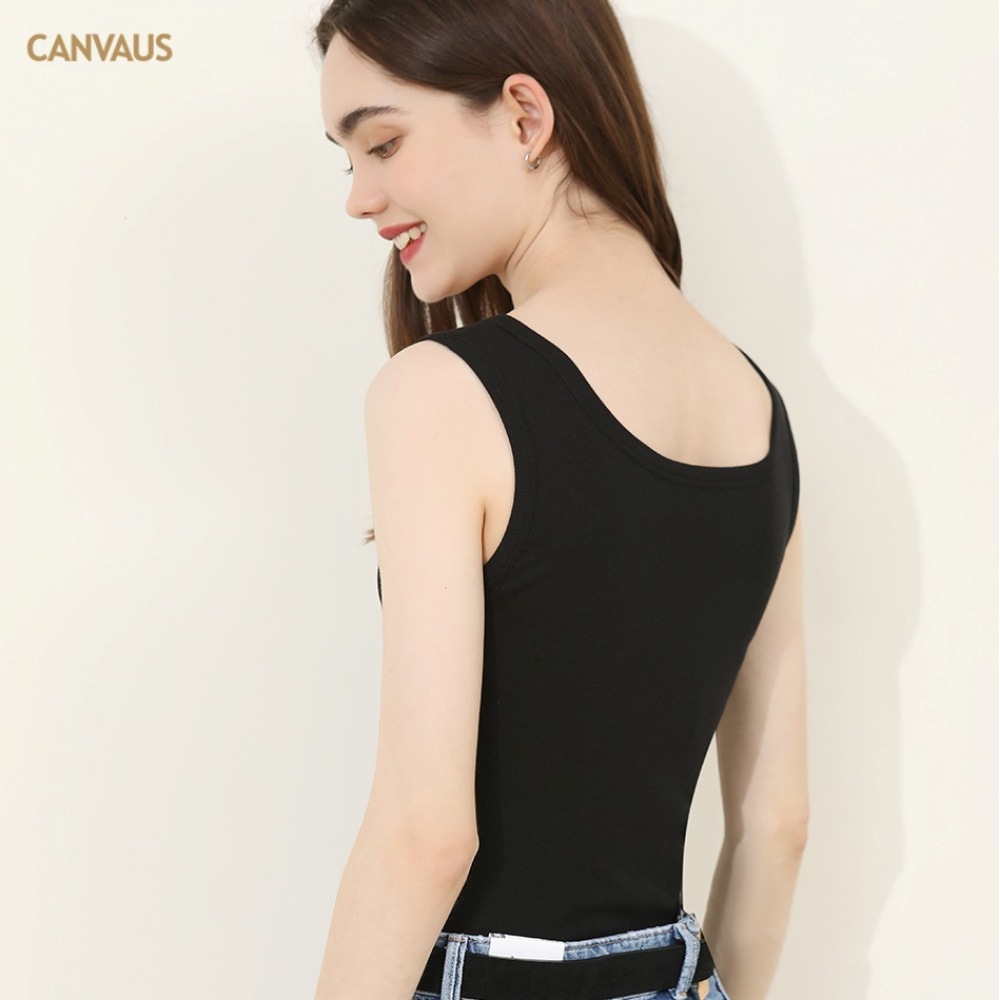 Sweet and Spicy Style Vest Decorated with Threaded Cotton Buttons