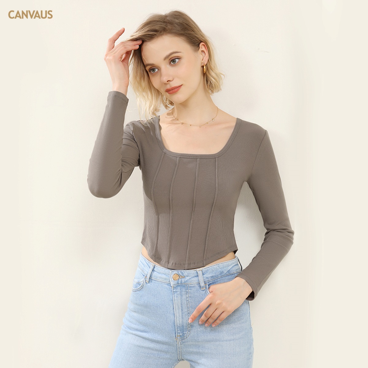Long-Sleeved Shirt with Square Collar and Exposed Collarbone