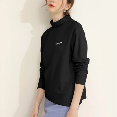 German Velvet Warm Loose Letter High-Neck Long-Sleeved Top 02