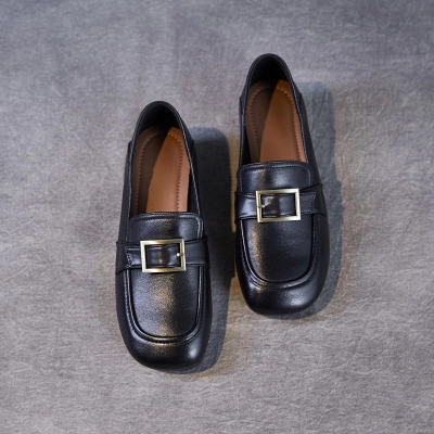 New Sheepskin Loafers with Thick Heels on One Foot 02