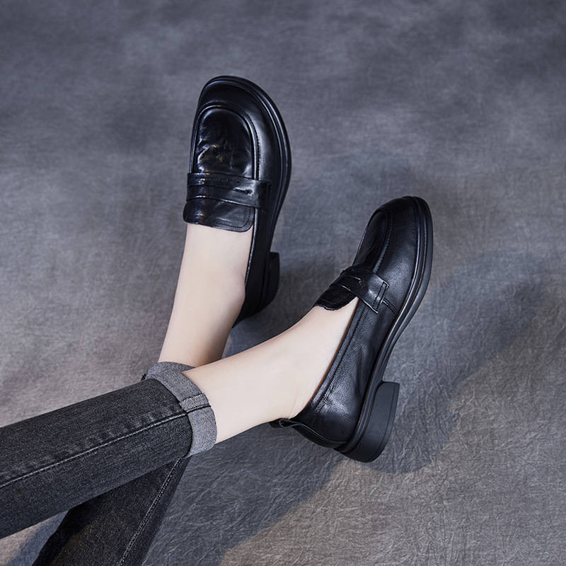Soft - Soled Loafers: Comfortable For Lazy People To Wear On One Foot