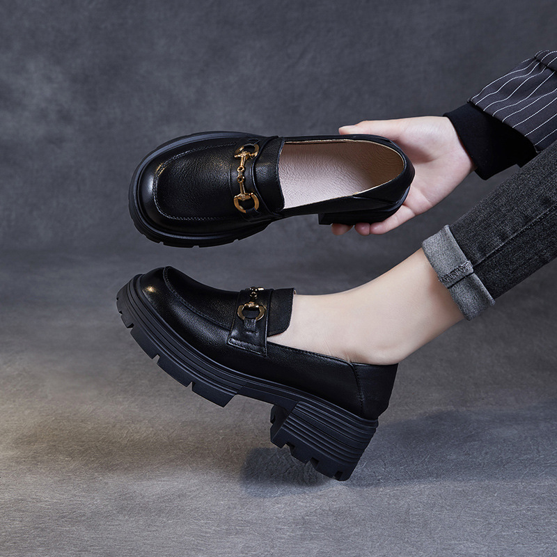 Spring And Autumn British - Style Loafers With Metal Buttons