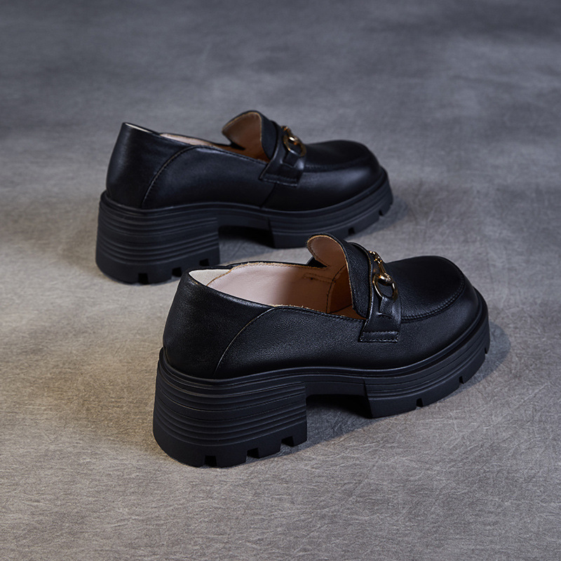 Spring And Autumn British - Style Loafers With Metal Buttons