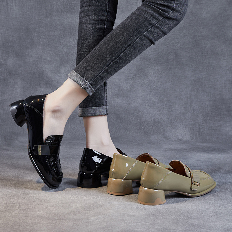 Spring and Autumn Round - Toe Embossed Patent Leather Loafers