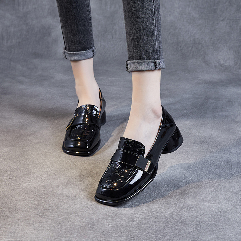 Spring and Autumn Round - Toe Embossed Patent Leather Loafers