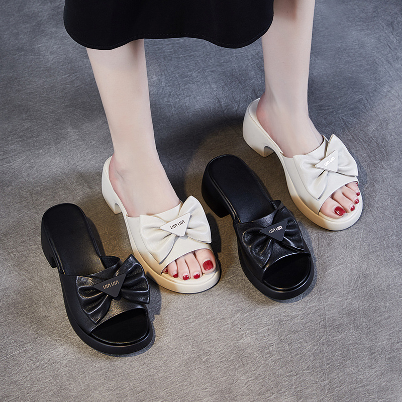 Women's Chunky - heeled Platform Flip - flops with Thick Heels