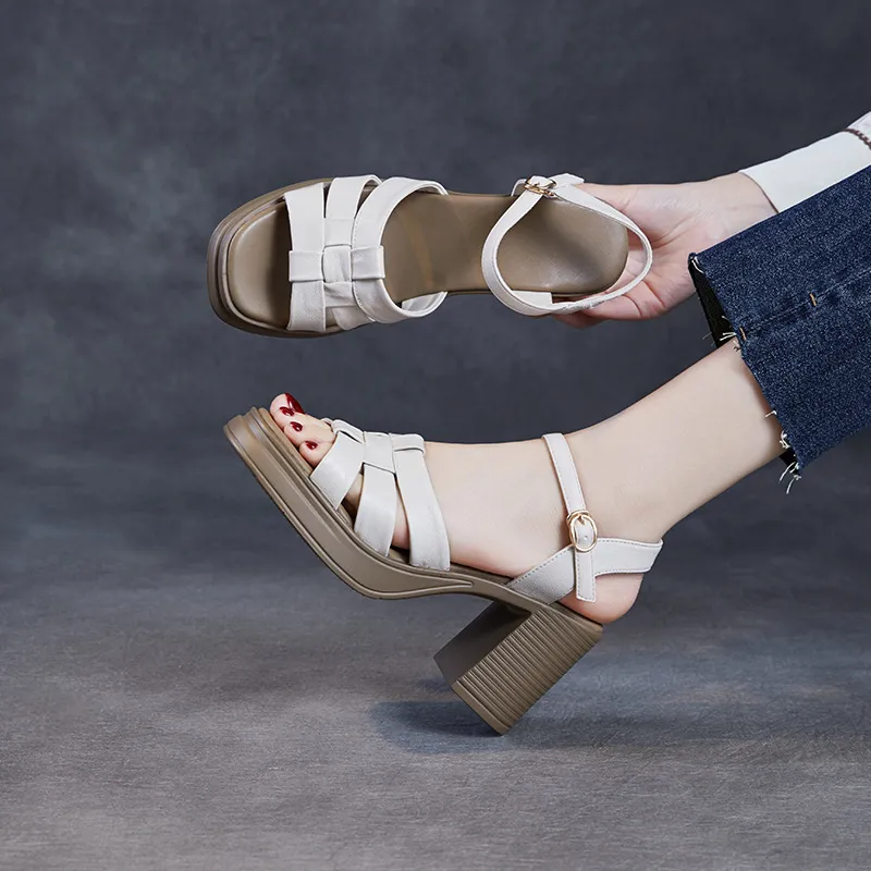 Women's Cowhide Roman Chunky - Heel Sandals