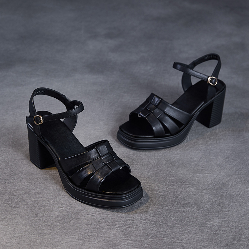 Women's Cowhide Roman Chunky - Heel Sandals