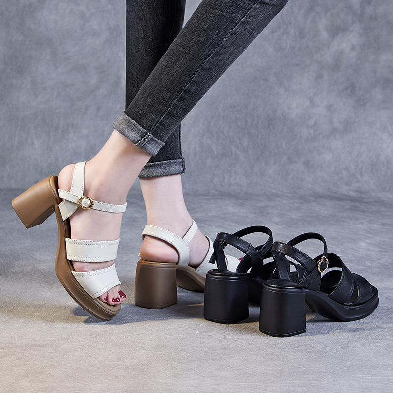Women's Lightweight Genuine Leather Chunky - Heel Sandals