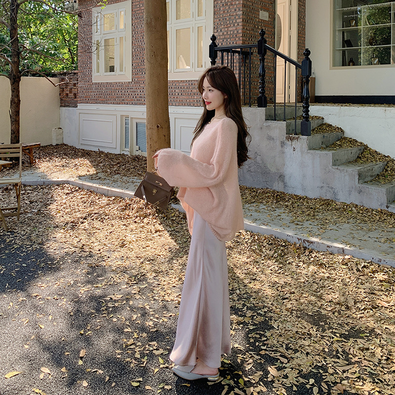 Glossy Sheer Slim Skirt