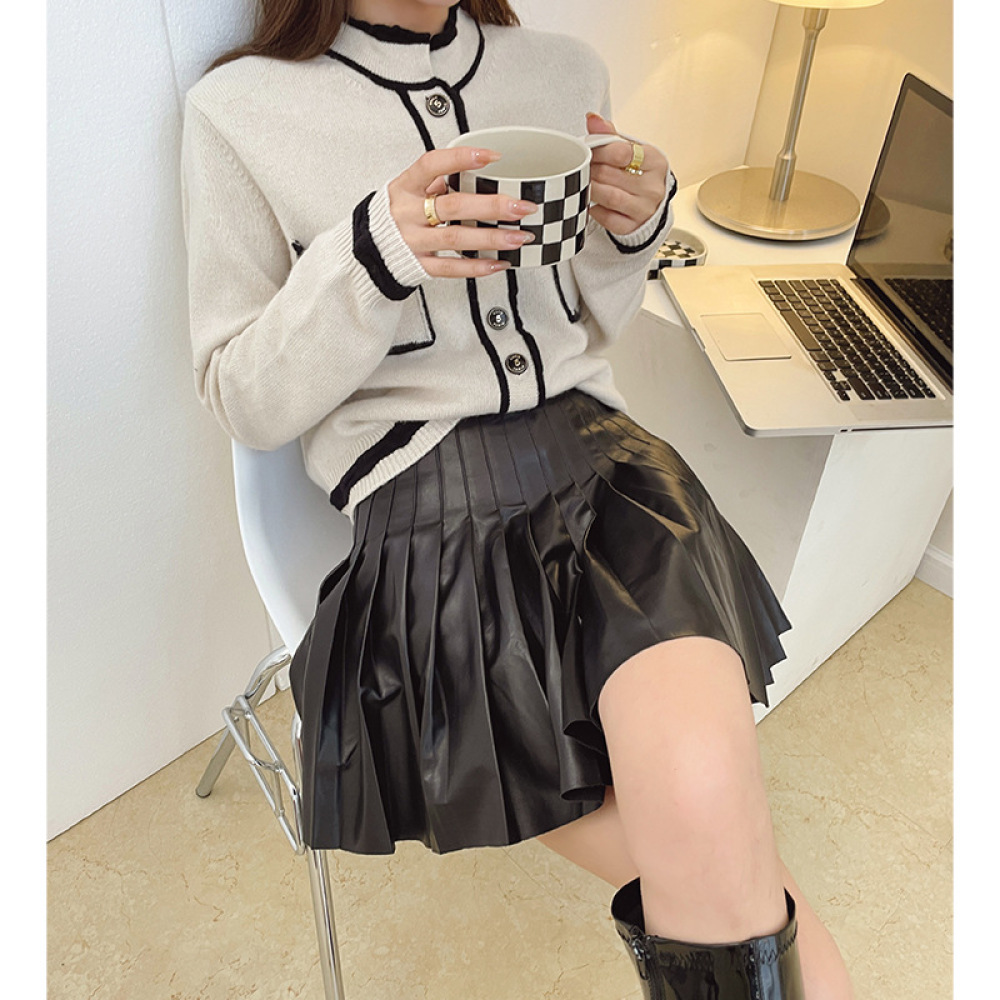 Classic High-Waisted Pleated Women's Skirt