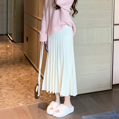 High-Waisted Slimming Pleated Knit Skirt 02
