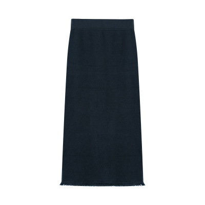 Slim-Fit Straight Hem Fringe Knit Skirt 01