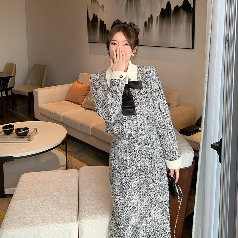 Chic Petite Chiffon Blazer & Pleated Skirt Set