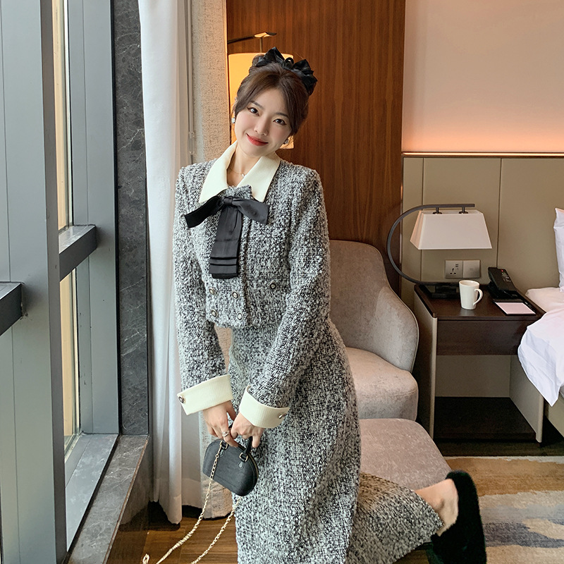 Chic Petite Chiffon Blazer & Pleated Skirt Set