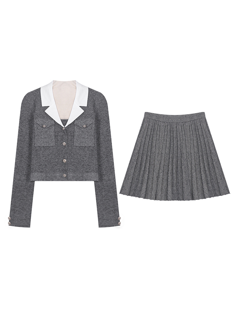 Women's Plaid Blazer & Pleated Skirt Set