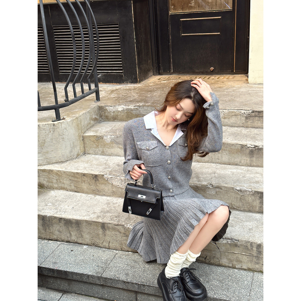 Women's Plaid Blazer & Pleated Skirt Set