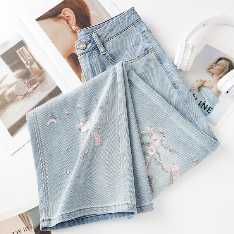 American High - Waisted Slimming Loose Straight - Leg Embroidered Jeans