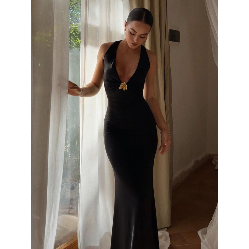 Metallic Flower - Embellished V - Neck Slim Fit Solid Color Bustier Dress