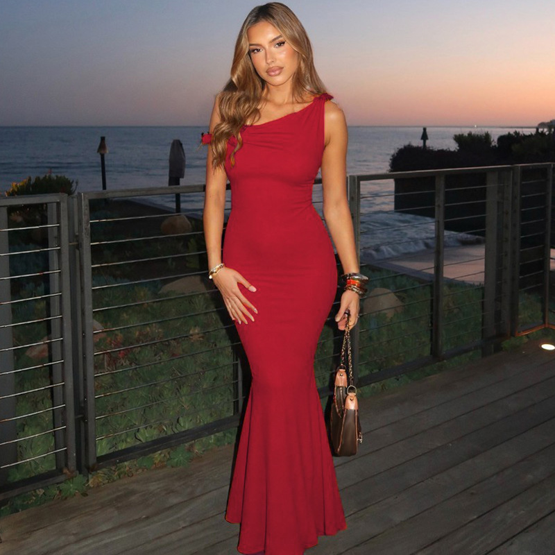 One - Shoulder Twisted Strap Fitted Long Dress