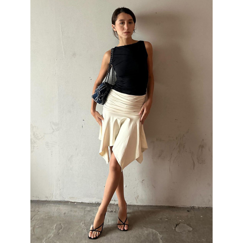 Sexy Crop Top with Exposed Midriff 