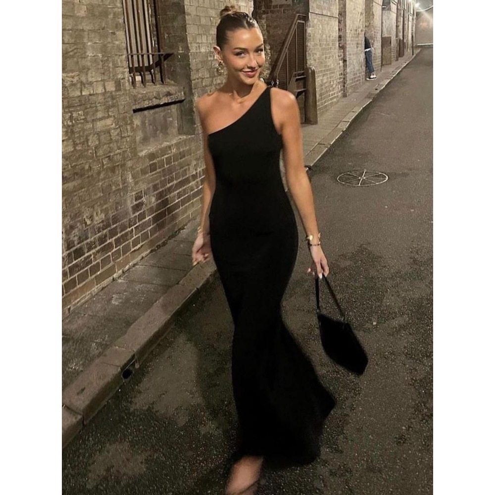 One - Shoulder Backless Hot - Girl Style Dress