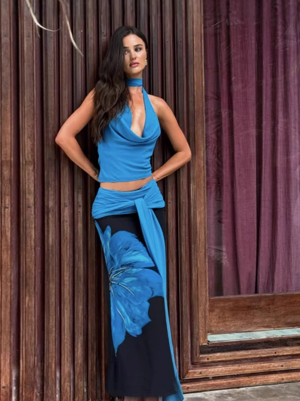 Halter - Neck Bodysuit & Color - Blocked Skirt Set