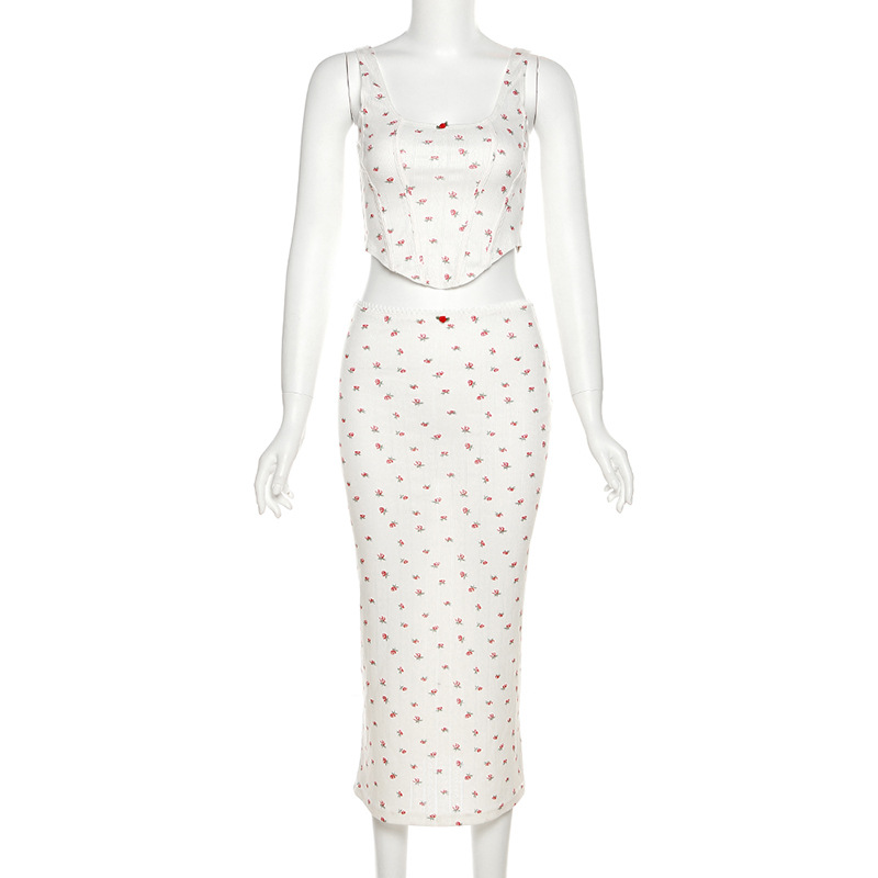 Fashionable Spaghetti Strap Printed Crop Top & Bodycon Midi Skirt Set